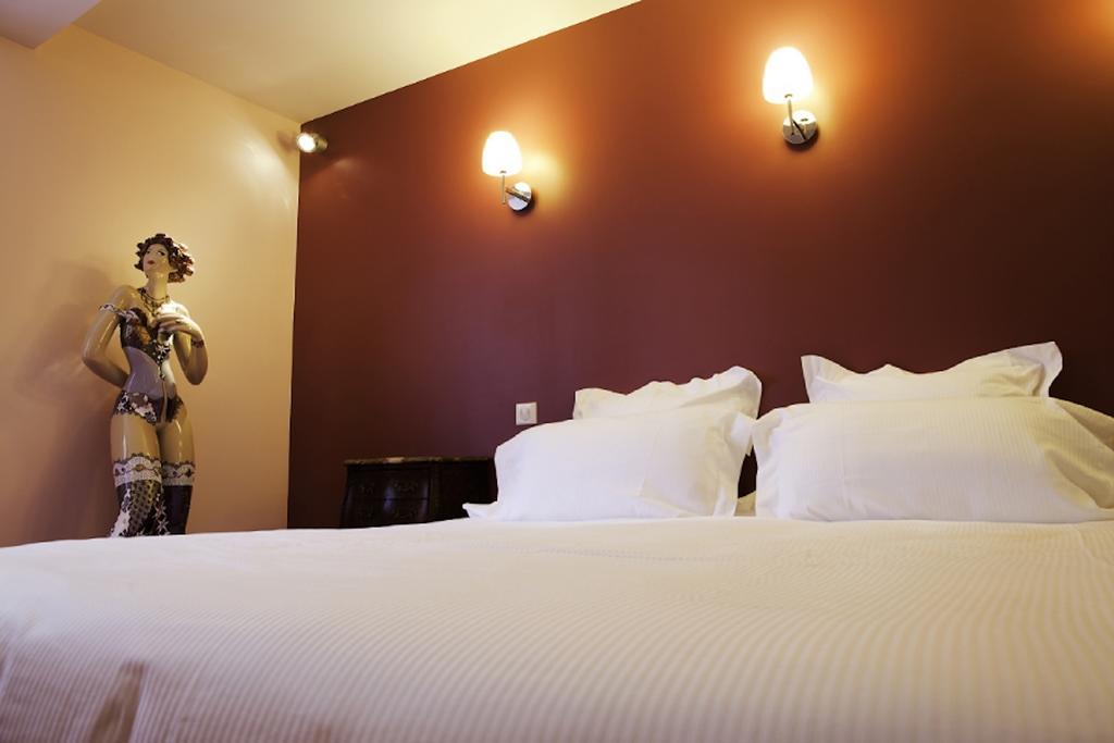 Hotel La Belle Meuniere Royat Esterno foto