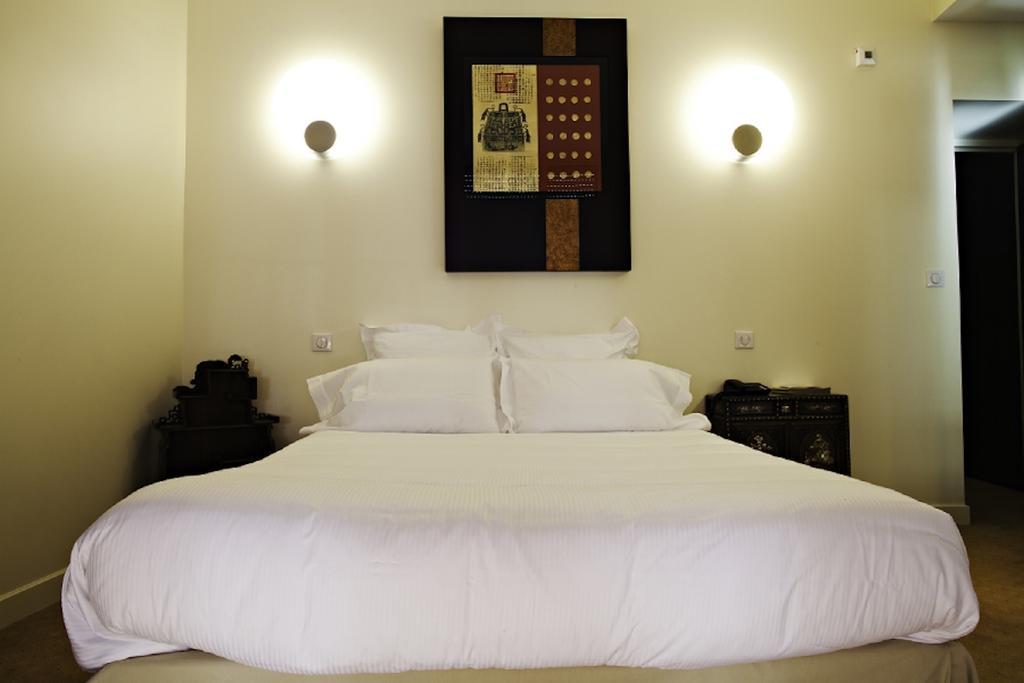 Hotel La Belle Meuniere Royat Esterno foto