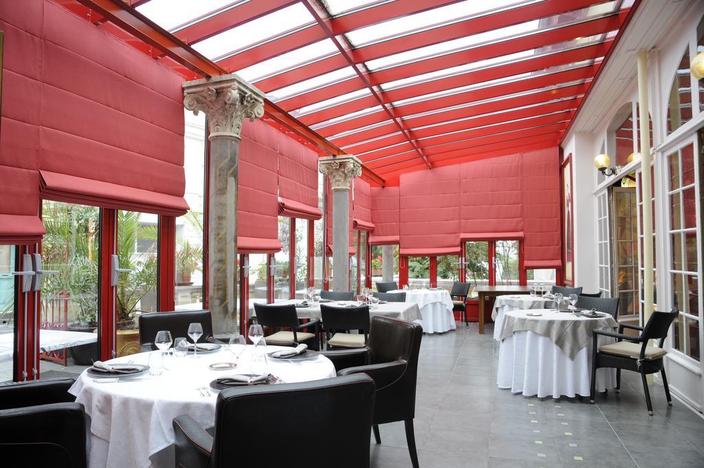 Hotel La Belle Meuniere Royat Esterno foto